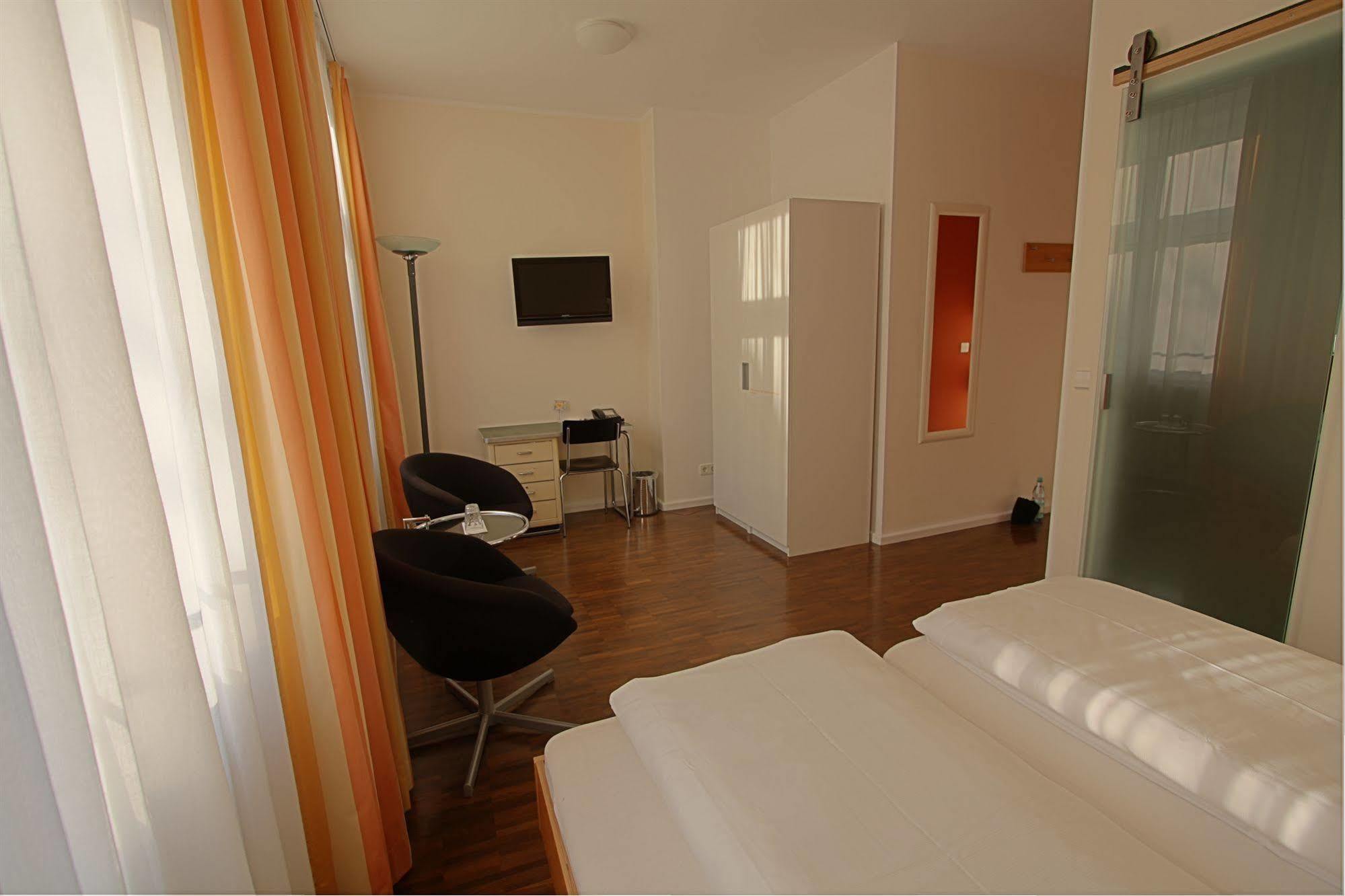 Hotel Johann Berlim Exterior foto