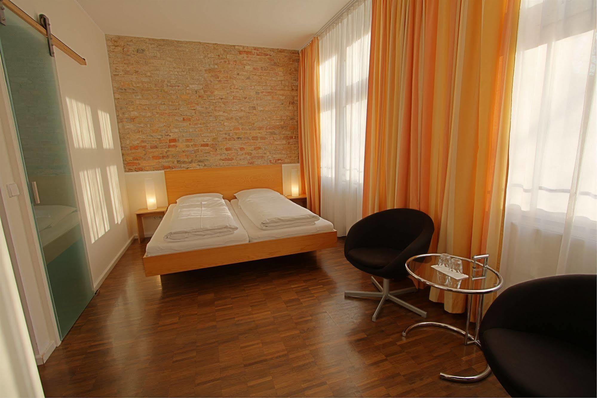 Hotel Johann Berlim Exterior foto